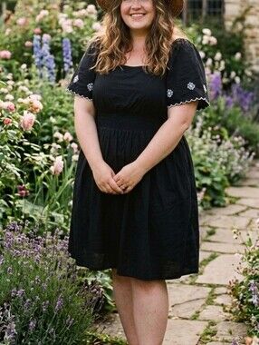 Old Navy Black Puff Sleeve Smocked Waist Midi Dress Women's XL Tall Embroidered